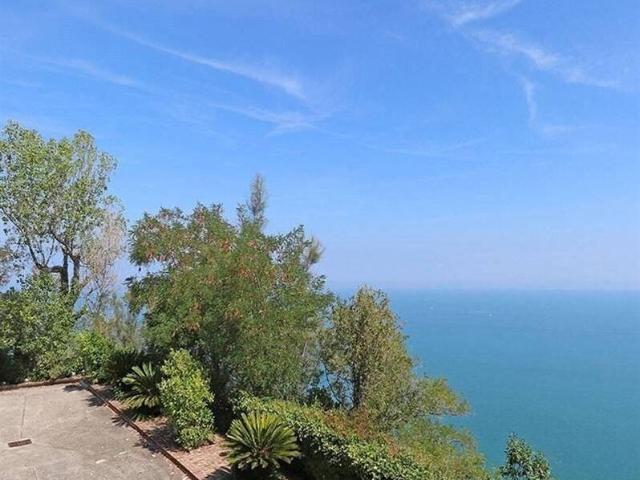 Prestigiosa villa di 482 mq in vendita Strada delle Rive di Fiorenzuola, Pesaro, Pesaro e Urbino, Marche