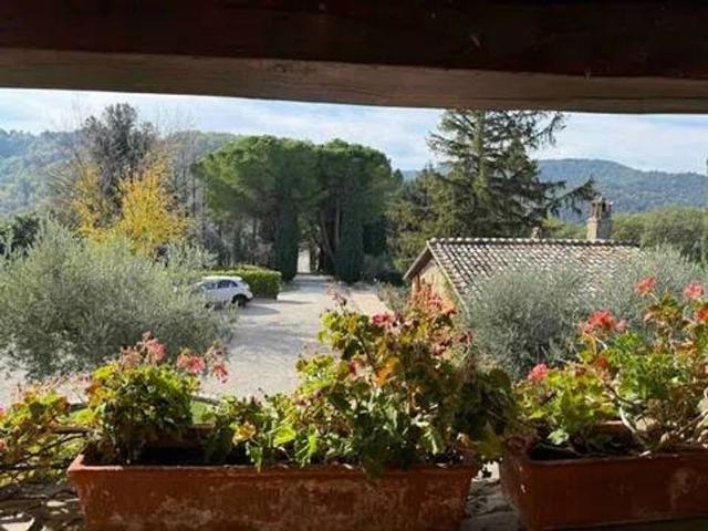 Prestigiosa villa di 484 mq in vendita Via San Bernardino, 13, Bettona, Perugia, Umbria