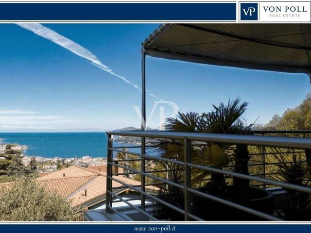 Prestigiosa villa di 489 mq in vendita, Bocca di Croce, Salò, Brescia, Lombardia
