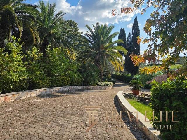 Prestigiosa villa di 500 mq in vendita Via 12 Apostoli, Roma, Lazio