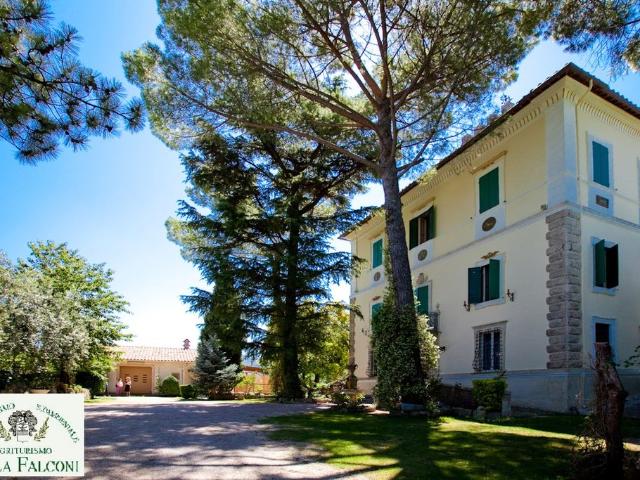 Villa di 500 mq in vendita Rieti, Italia