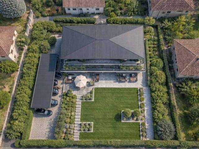 Prestigiosa villa di 500 mq in vendita, Via Montegrappa, 1, Senago, Milano, Lombardia