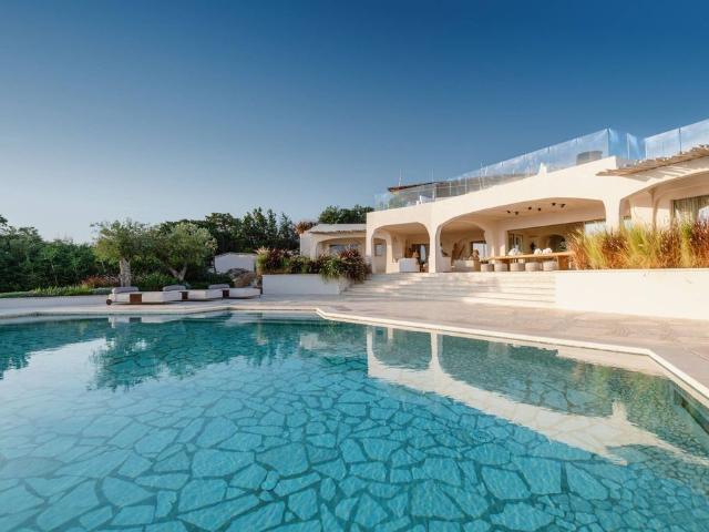 Prestigiosa villa di 500 mq in vendita golfo del pevero, Porto Cervo, Sassari, Sardegna