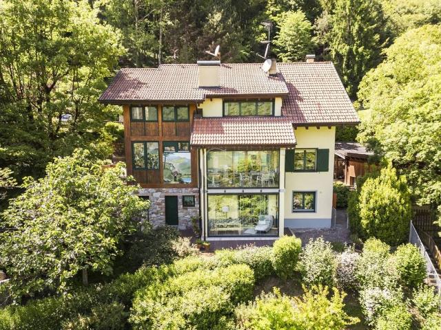 Prestigiosa villa di 526 mq Loc. Lago di Tenno, 26, Tenno, Provincia di Trento, Trentino Alto Adige