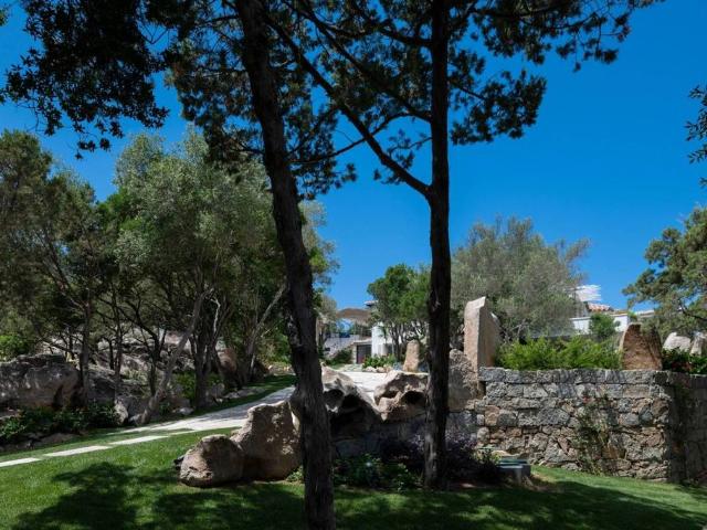 Prestigiosa villa di 575 mq in affitto, Via Aldia Manna, Olbia, Sardegna