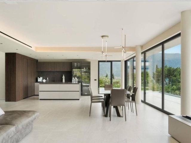 Prestigiosa villa di 585 mq in vendita, Via del Seminario, 5, Salò, Lombardia