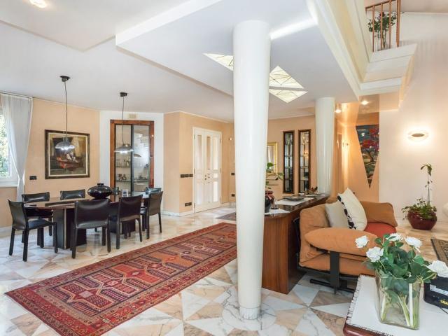 Prestigiosa villa di 620 mq in vendita Calco, Lombardia
