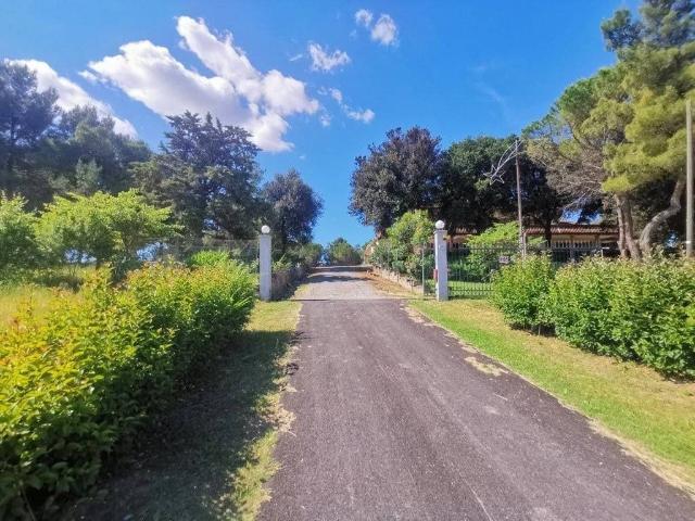 Villa di 683 mq in vendita Strada Micaloro, Pesaro, Marche