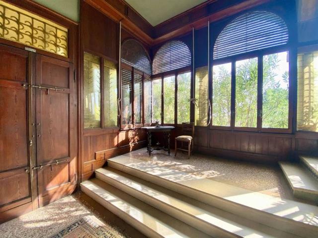 Prestigiosa villa di 436 mq in vendita Virgilio, Italia