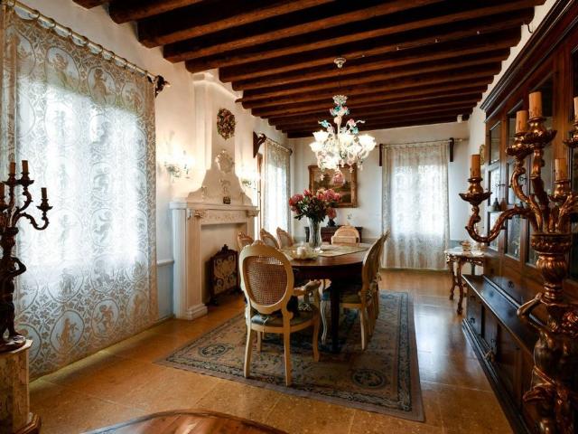 Esclusiva villa di 737 mq in vendita Via Rivale, 55, Santa Maria di Sala, Venezia, Veneto