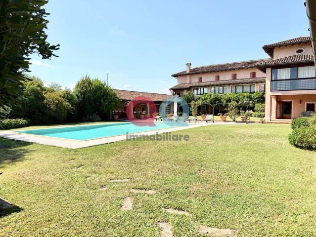 Prestigiosa villa di 750 mq in vendita, via giuseppe lorenzo gatteri, 15, Codroipo, Udine, Friuli Venezia Giulia