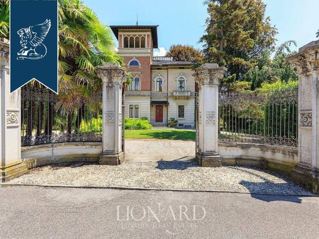 Prestigiosa villa di 778 mq in vendita, Mandello del Lario, Italia