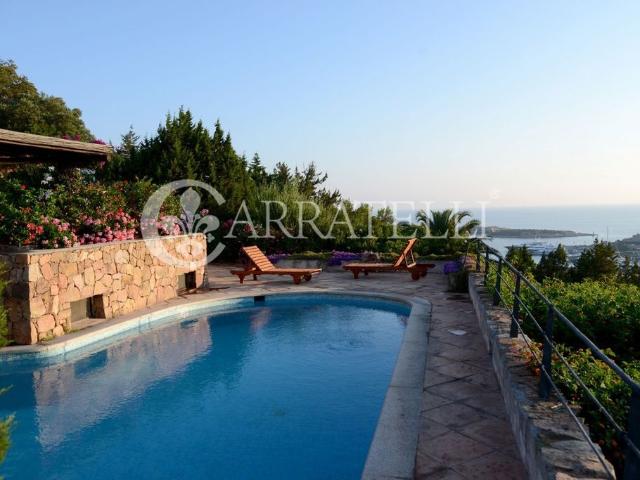 Prestigiosa villa di 800 mq in vendita, Arzachena, Italia
