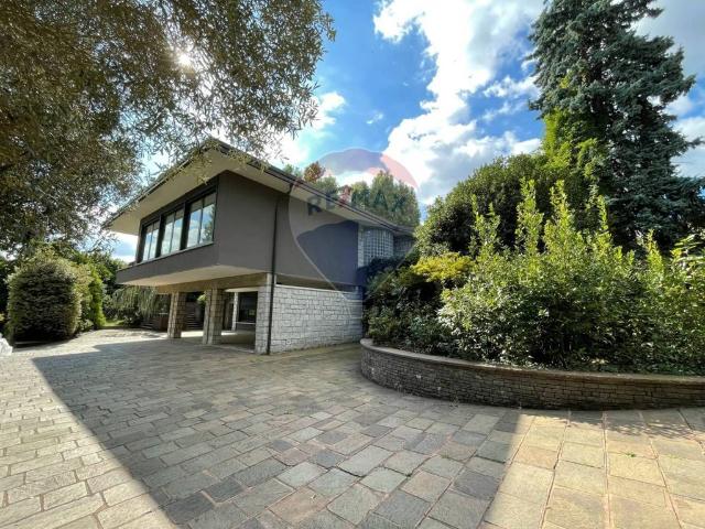 Prestigiosa villa di 800 mq in vendita, Via Alessandro Manzoni, Ronago, Lombardia