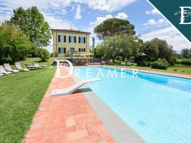 Villa di 840 mq in vendita via delle muricciole, 77, 55100, Lucca, Toscana