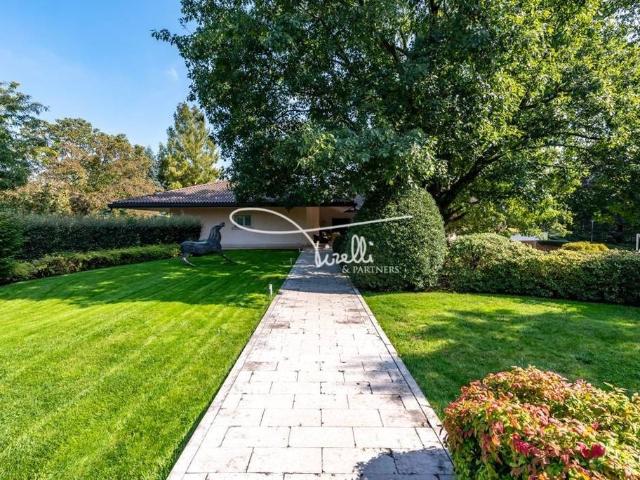Esclusiva villa in vendita Casatenovo, Lombardia