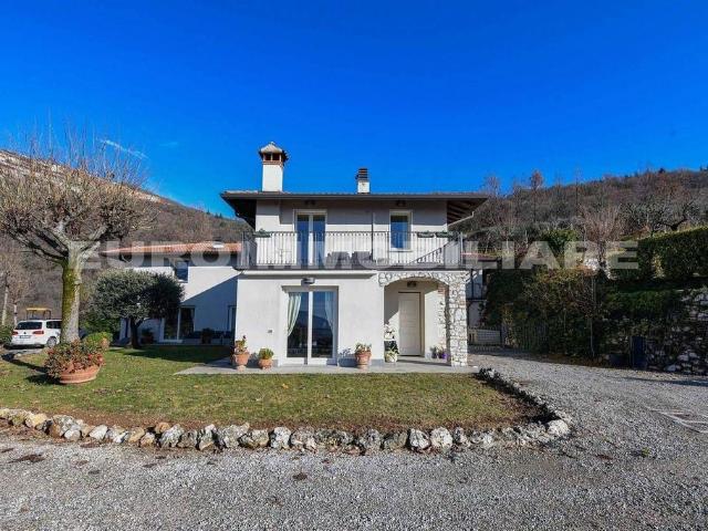 Prestigiosa villa di 900 mq in vendita, via del Gazzolo, 71, Botticino, Brescia, Lombardia