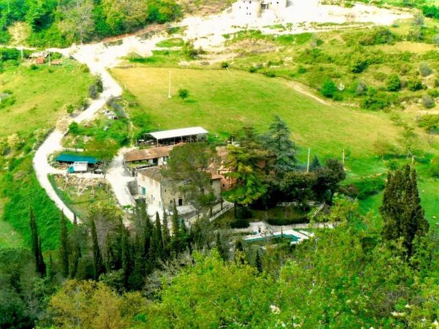 Prestigiosa villa di 1000 mq in vendita, San Godenzo, Italia