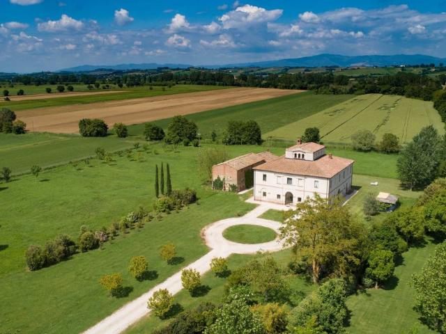 Prestigiosa villa di 1000 mq in vendita Via Caselle, Montepulciano, Siena, Toscana