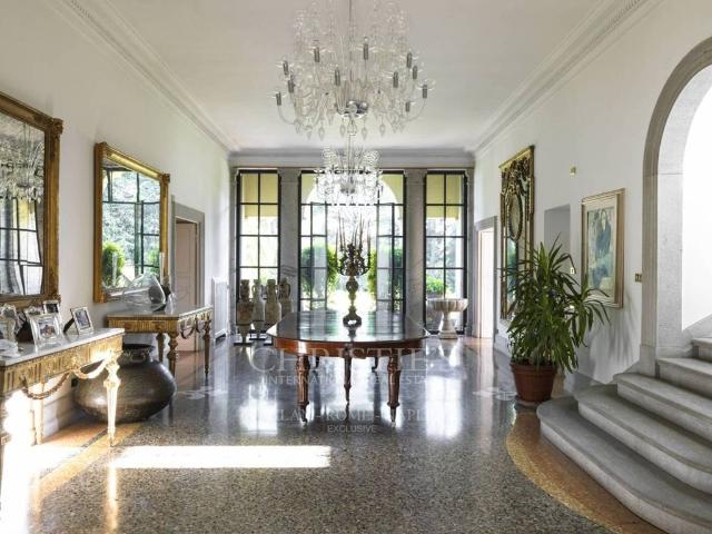 Prestigiosa villa di 1050 mq in vendita Via Turati, Carugo, Lombardia