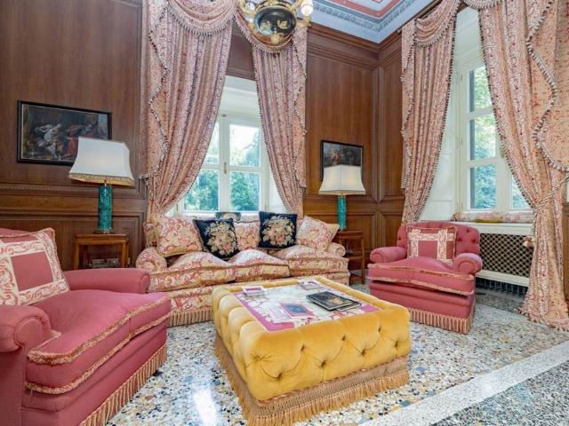 Prestigiosa villa di 1100 mq, Via Puccini Giacomo, 13, Besana in Brianza, Monza e Brianza, Lombardia