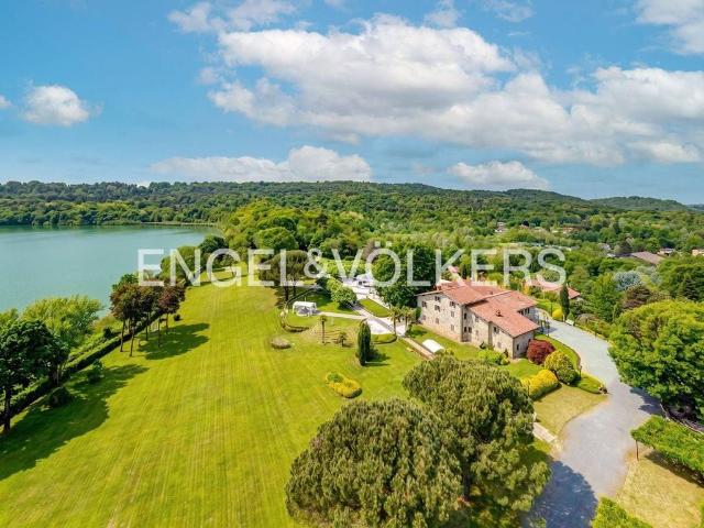Prestigiosa villa di 1286 mq in vendita Via per Como, Montorfano, Como, Lombardia