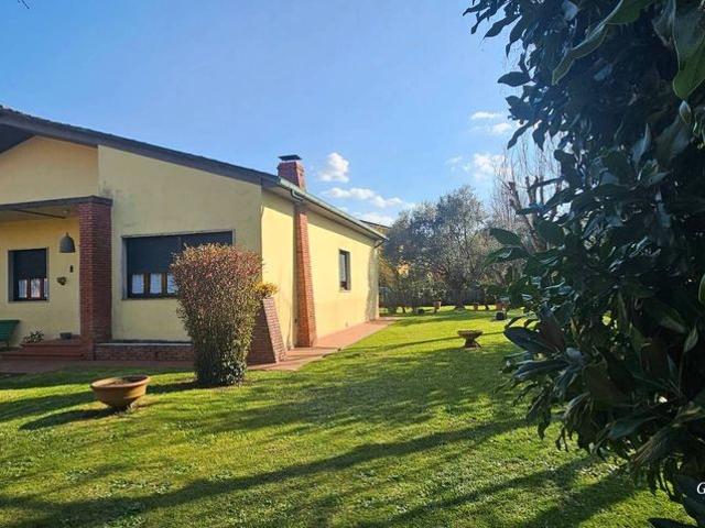 Prestigiosa villa di 140 mq in vendita Via dei Mammini, Lucca, Toscana