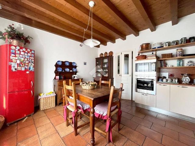 Casa di prestigio di 140 mq in vendita Viale Roma, 309, Massa, Toscana