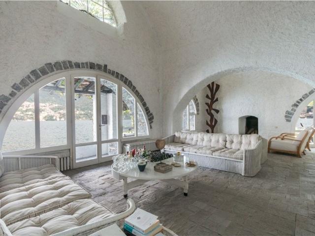 Prestigiosa villa di 1500 mq in vendita, Brienno, Lombardia