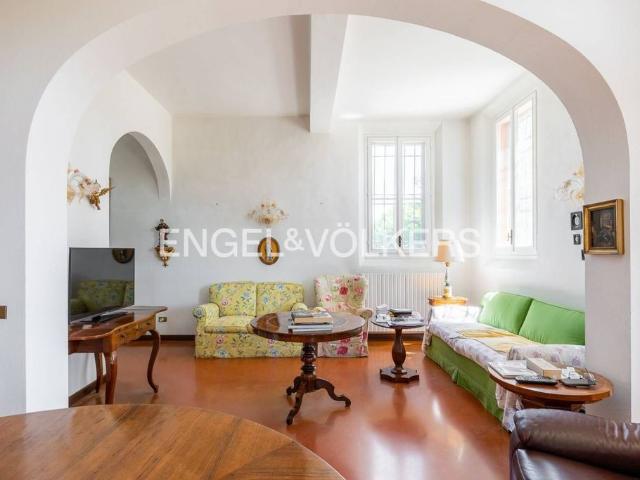 Prestigiosa villa di 1500 mq in vendita Via Olmetola, 11, Bologna, Emilia Romagna