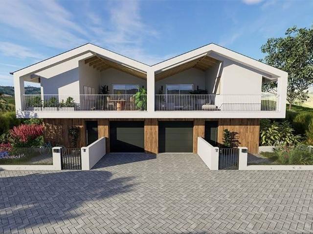 Prestigiosa villa di 150 mq in vendita, Via Giuseppe Micheli, Castelnovo ne' Monti, Reggio Emilia, Emilia Romagna