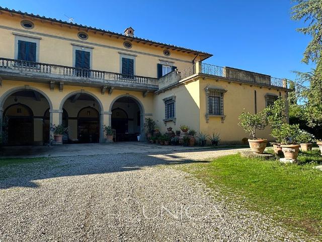 Prestigiosa villa di 1650 mq in vendita, Poggio a Caiano, Toscana