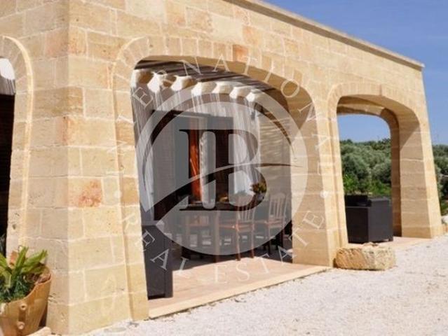 Prestigiosa villa di 165 mq in vendita Salve, Italia