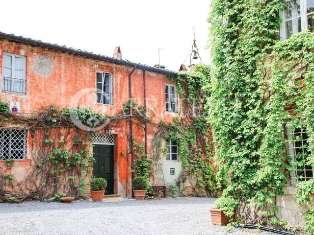 Prestigiosa villa di 1737 mq in vendita Capannori, Toscana
