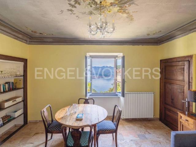 Prestigiosa villa di 174 mq in vendita Via Temistocle Solera, 10, Maccagno, Varese, Lombardia