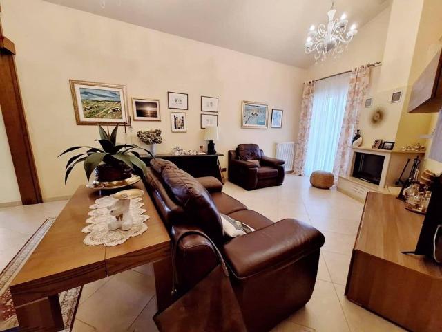 Prestigiosa villa di 175 mq in vendita, Strada Comunale San Lorenzo, Terlizzi, Puglia