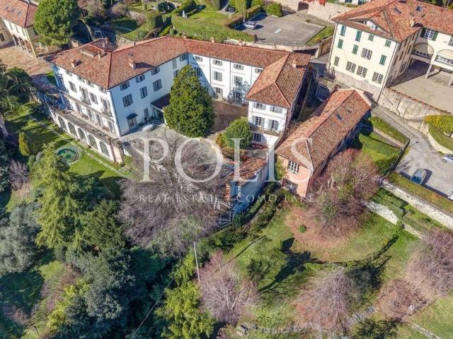 Prestigiosa villa di 1790 mq in vendita Como, Italia