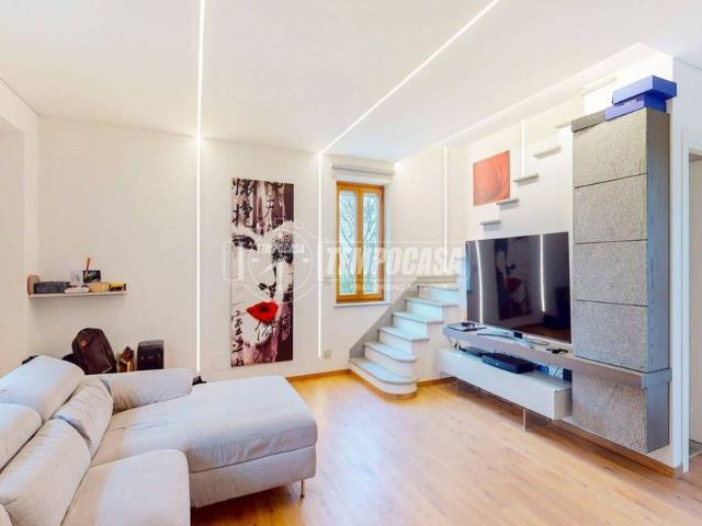 Prestigiosa villa di 191 mq in vendita, Via Tetti Aiassa 38, La Loggia, Piemonte
