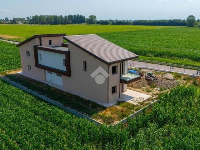 Prestigiosa villa di 197 mq in vendita, Via Bassa Inferiore, Malalbergo, Emilia Romagna