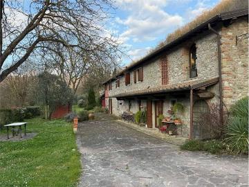 Prestigiosa villa di 200 mq in vendita, via del cerbino, 15, Vernio, Toscana