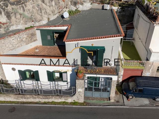 Prestigiosa villa di 200 mq in vendita, Via Smeraldo, 32, Conca dei Marini, Campania