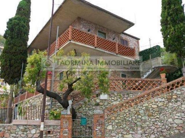 Prestigiosa villa di 203 mq in vendita Via David Herbert Lawrence, 70, Taormina, Messina, Sicilia
