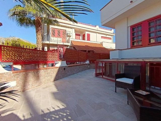 Prestigiosa villa di 208 mq in vendita Via Pazienza, 27, Palermo, Sicilia