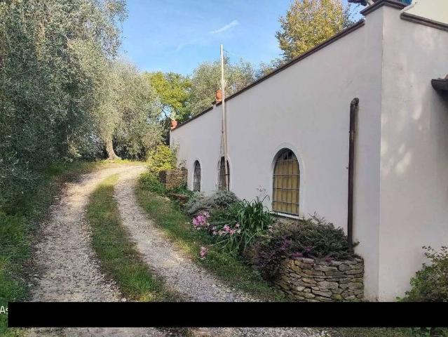 Prestigiosa villa di 219 mq in vendita, Via Lago di Orta, 1, Pietrasanta, Lucca, Toscana