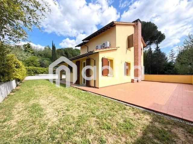 Prestigiosa villa di 220 mq in vendita, Via casenuove, Reggello, Firenze, Toscana