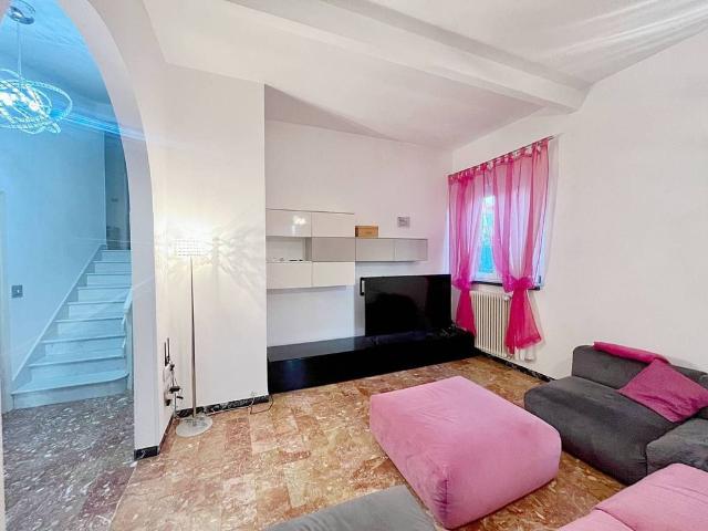 Prestigiosa villa di 222 mq in vendita, Via Pardini, 111, Montignoso, Toscana