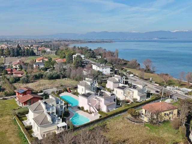 Prestigiosa villa di 224 mq in vendita, Via Miralago 1, Peschiera del Garda, Verona, Veneto