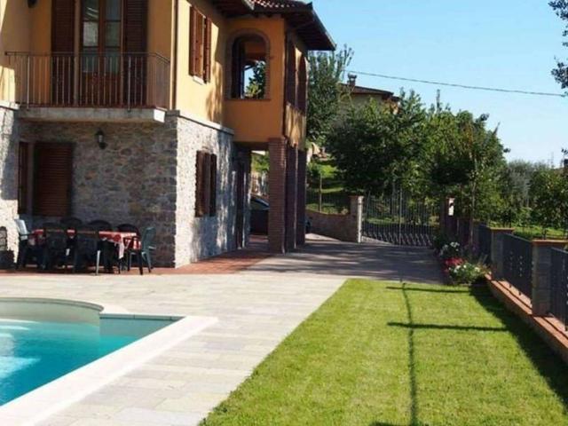 Prestigiosa villa di 225 mq in vendita, Via Roma, Castiglione di Garfagnana, Lucca, Toscana