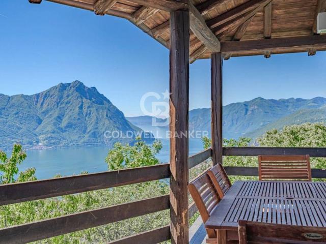Prestigiosa villa di 235 mq in vendita Via Fiume, 22, Costa Volpino, Lombardia