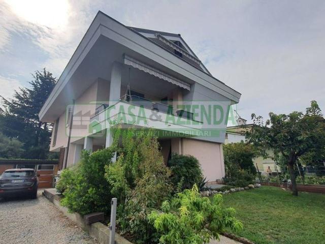 Prestigiosa villa di 235 mq in vendita Via Louis Pasteur, 6, Inzago, Milano, Lombardia